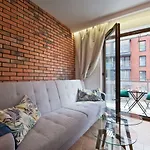 Yourapart Chmielna Park 公寓式酒店