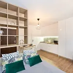 公寓式酒店 Yourapart Chmielna Park 格但斯克