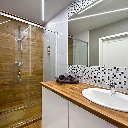 Yourapart Chmielna Park 3* Gdańsk
