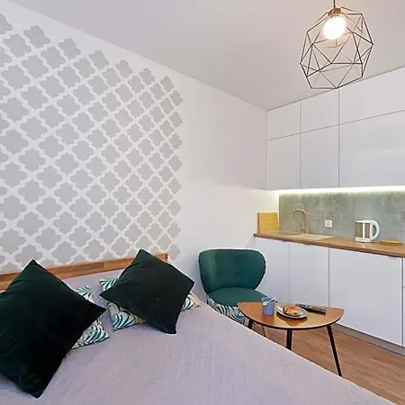 Yourapart Chmielna Park Apartmanhotel 3*
