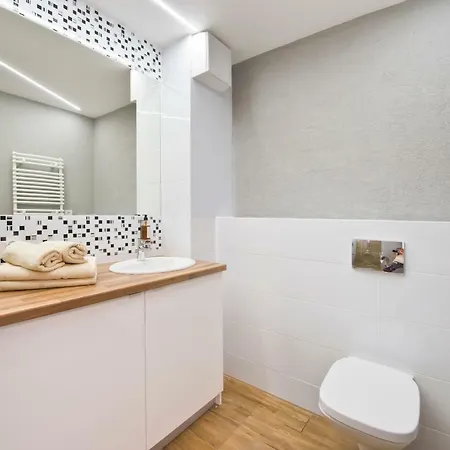 Yourapart Chmielna Park Hotel apartamentowy